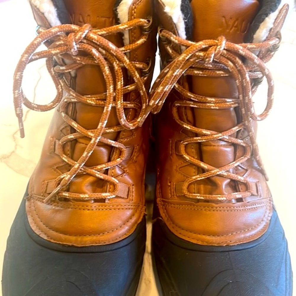 Men’s Nautica Size 8, Low tide, Tan,Black, Duck Boot, Waterproof, winter boot - Picture 7 of 13